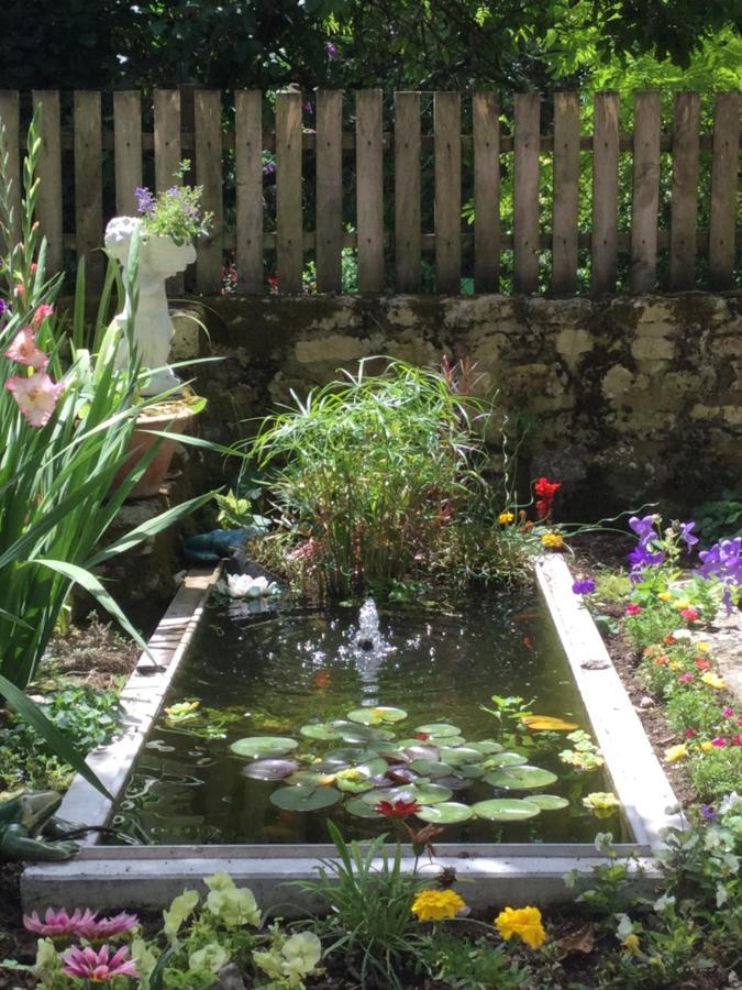Les Noyers Aulnay Bed & Breakfast Aulnay  ภายนอก รูปภาพ